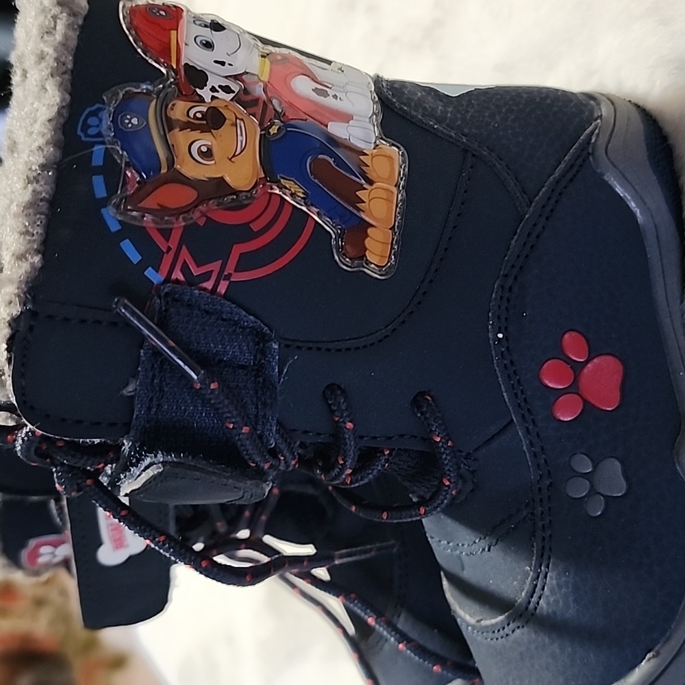 PAW 🐾 PATROL  INFANTS  SIZE 6  WINTER  BOOTS. Lights up! - Picture 5 of 9